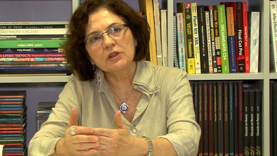 Profa. Carmen Sylvia Vidigal Moraes  comenta a Medida Provisória (MP) 746/2016 para reestruturação do ensino médio.
