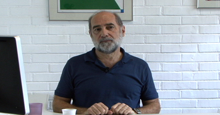Prof. Vitor Paro fala sobre fim da aprovação automática